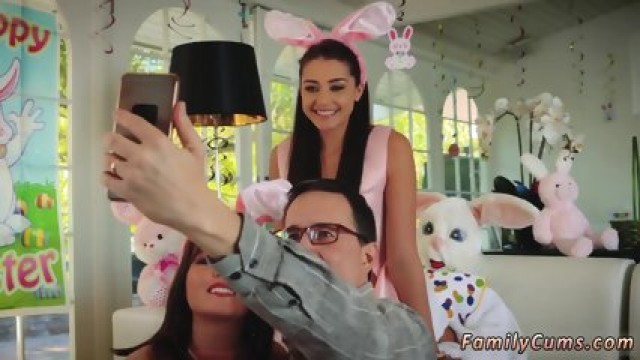 Daddy Cheerleader Playfellow S Step Daughter And Gives Kitchen Xxx Uncle Fuck Bunny